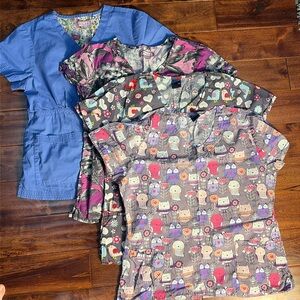 Scrub top bundle